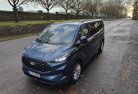 Sp Cifications Essai Ford Tourneo Custom La Fourgonnette