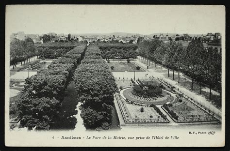 Asnières sur Seine Le Parc de la Mairie vue prise de l Hôtel de