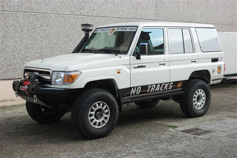 Toyota 76 - Equipe 4x4 off road equipment