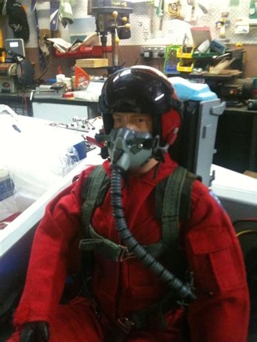 15 16 Modern Jet Rc Pilot Figure Red