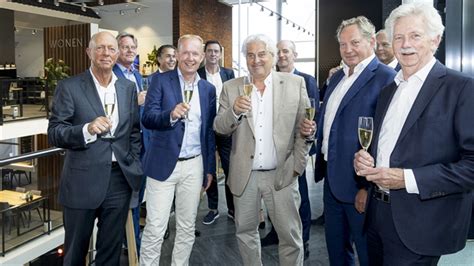 Klokholding Neemt Adriaan Van Erk Groep Over Propertynl