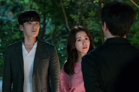 Ji Sung Is A Third Wheel To Han Ji Min And Jang Seung Jo In Familiar