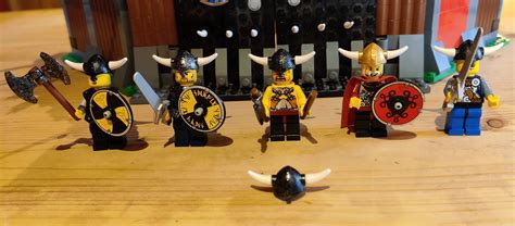 LEGO 7019 Vikings Atak na warownię Wikingów PostawKlocka pl