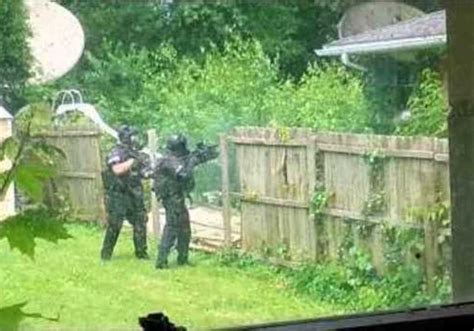 Swat Team Fires Tear Gas To End 14 Hour Standoff With Suspect Video Dailymotion