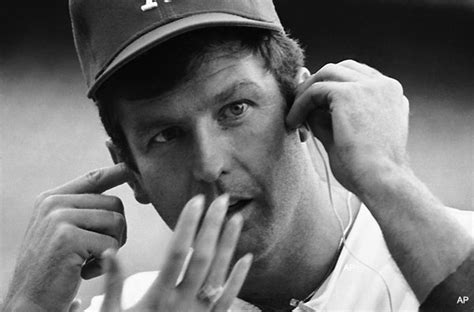 Tommy John Has A Blog Wants You To Know About It Big League Stew