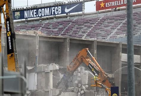 Camp Nou Barcellona Foto E Video Della Demolizione