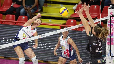 Pallavolo A1 Femminile Scandicci Inizia Nel Segno Di Antropova