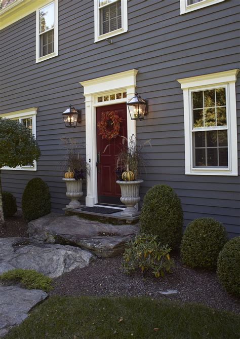 House Colonial Lanterns Google Search Colonial House Exteriors