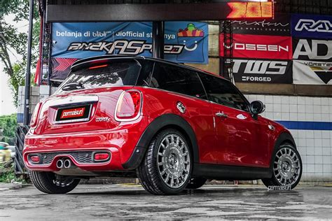 Permaisuri Oz Racing Rally Racing Mini Cooper F56