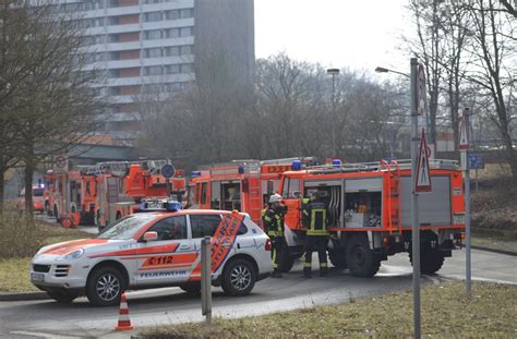 Ein Brand In Einer Tiefgarage In Stuttgart Asemwald Hat Am