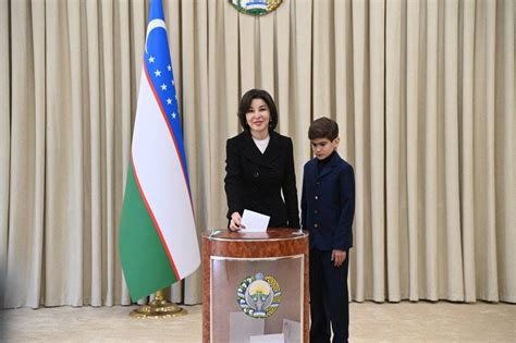 Photo: Shavkat Mirziyoyev and his family voting in presidential elections