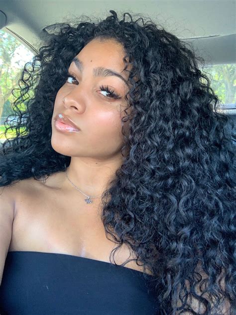 9 Spectacular Black Curly Weave Hairstyles