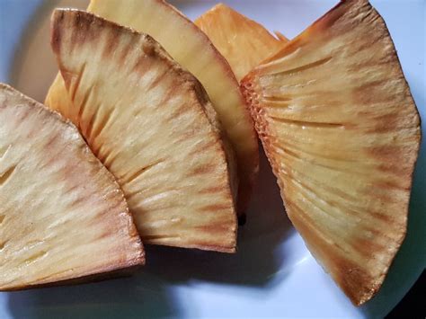 What Is A Breadfruit And How To Cook It Organic Facts