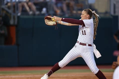 Texas A&M softball drops Texas State in elimination game, advances to ...