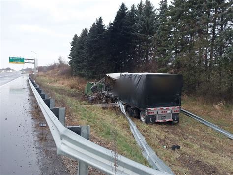 Hwy 401 Westbound Lanes Reopen After Fatal Crash Police The