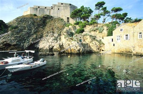 Croatia - Dubrovnik - Port du fort, Stock Photo, Picture And Royalty Free Image. Pic. AUI ...