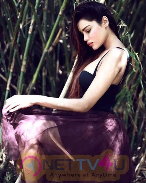 Actress Gizele Thakral Hot Sexy Pics 554826 Galleries HD Images