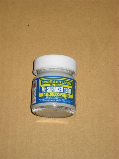 Gunze Mr Surfacer 1200 - War Game Miniatures