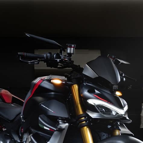 STEALTH Naked Mount Winglet Mirror Set By Rizoma Yamaha MT 09 SP