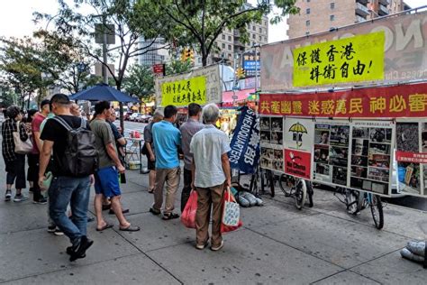 民運人士：支持反送中就是追求自己的自由 香港反送中 連儂牆 大紀元