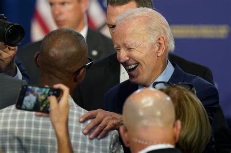 A Week Before Midterms Biden Visits Florida For Crist And Demmings