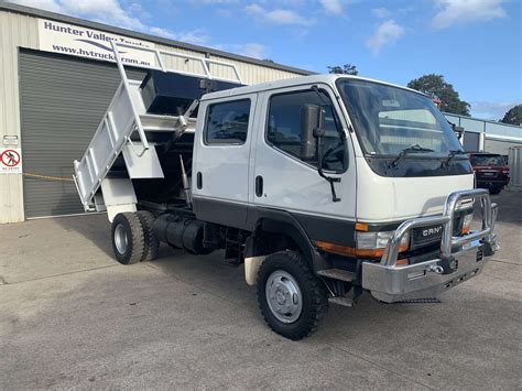 2005 MITSUBISHI CANTER FG 4X4 CREW CAB TIPPER JTMD5170740 JUST TRUCKS