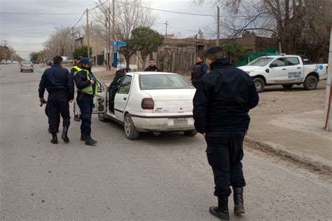 Roca Recuperan Un Auto Con Pedido De Secuestro Durante Un Control