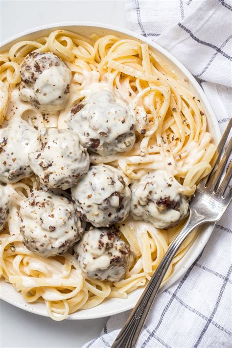 Alfredo Meatballs Easy Meatballs In The Best Sauce