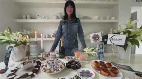 Celebrity Party Planner Debi Lilly Gives Ideas On Hosting A Solar