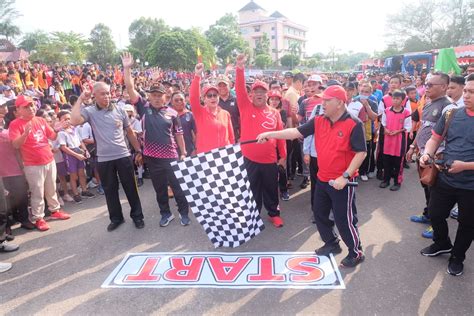 Pemkab Landak Gelar Jalan Santai Meriahkan Hut Ke Tahun Landaknews