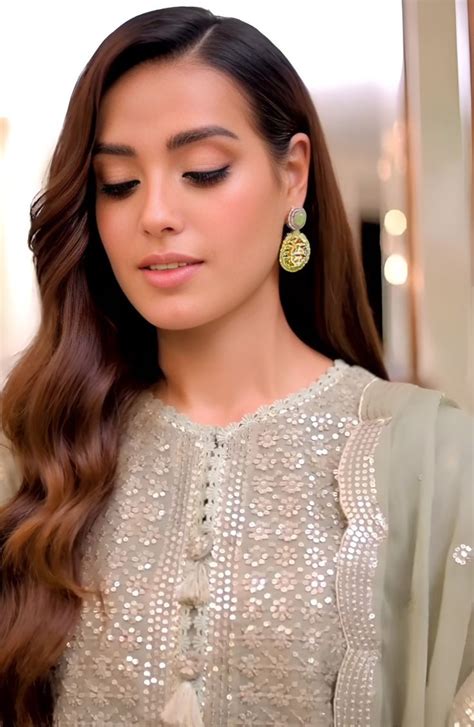 Pin By Ayeasha On Iqra In 2022 Love Her Diamond Earrings Fashion