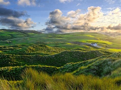 Must See Destinations In Ireland Triphound