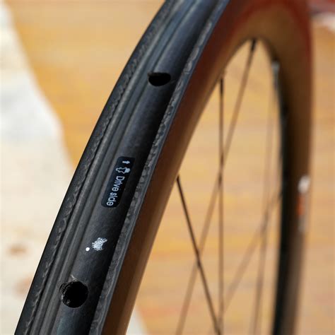 Sneak Peek At Vittoria S New Tubeless Carbon Qurano Road Bikerumor