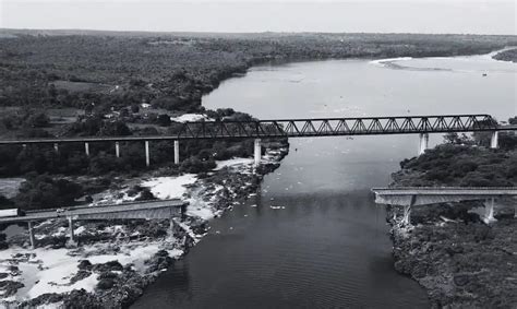 Queda da ponte corpo de criança é encontrado e número de vítimas