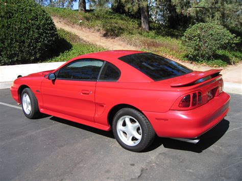 Review: 1997 Ford Mustang GT | DriveAndReview