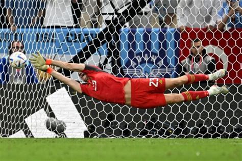 Goalkeeper Martinez Saves Argentina From World Cup Heartbreak Breitbart