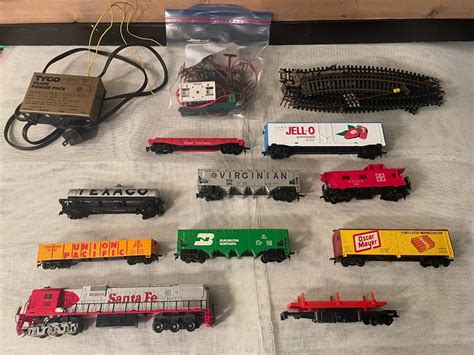 Vintage Tyco Train Set 1970s Santa Fe 1102 Power Pack Etc Ebay