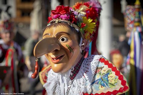 La Tradizione Del Carnevale Nelle Valli Alpine Del Trentino Riti