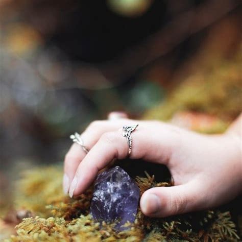 Exploring the Healing of Crystal Jewelry