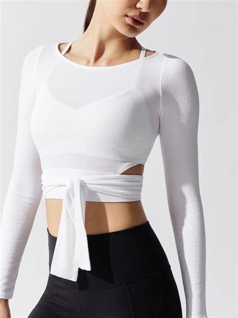 Pin by G\u00F6kce on Yoga outfits | Clothes, Outfits, Sports wear fashion