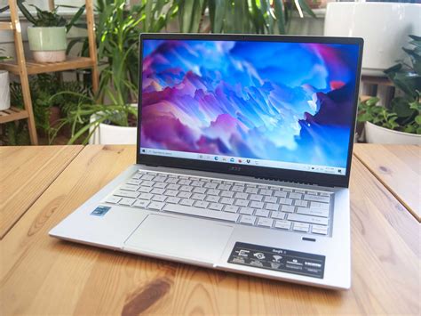 Acer Swift 3 Sf314 Review First Class Battery Life And Generous