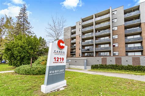 Dundas St West Cando Apartments