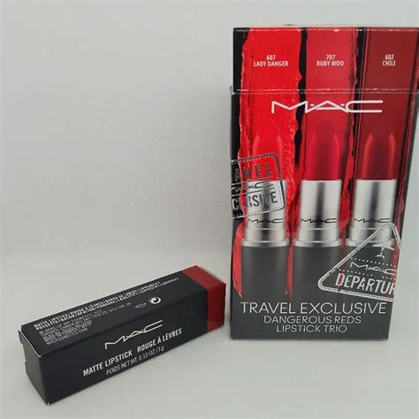Trío de labiales mate en tonalidades para toda ocasión rojos nude y fucsi Maquillaje y