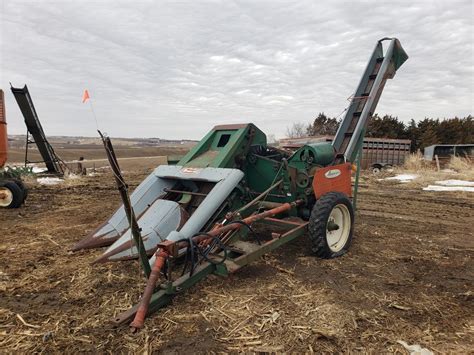 New Idea Row Corn Picker Bigiron Auctions