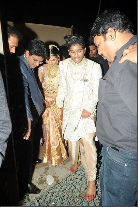 Oscarcelebz: Allu Arjun Sneha Reddy wedding stills