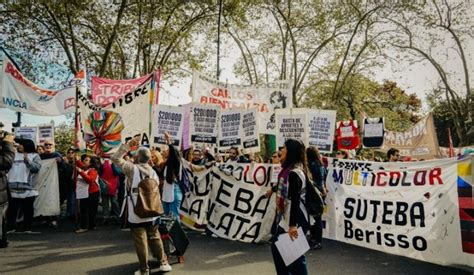 Provincia De Buenos Aires Descuentos Masivos Brutal Ataque De Kicillof Al Derecho De Huelga De