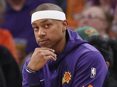 Nba S Isaiah Thomas Says Kid Pulled Ak On Him In Hometown