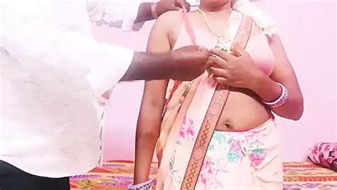 Indian Bhabi Car Sex Beautiful Saree Housewife Try To Fucking With Stepson Car Drive Telugu