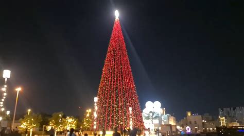 Merry Christmas Happy New Year Tallest Christmas Tree In The