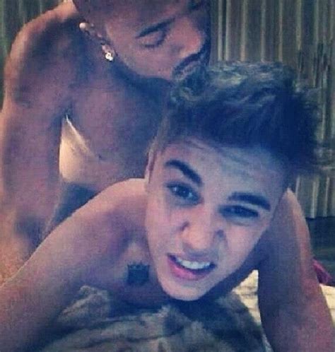 Justin Bieber Jerking Off Showing Porn Images For Justin Bieber Jerking